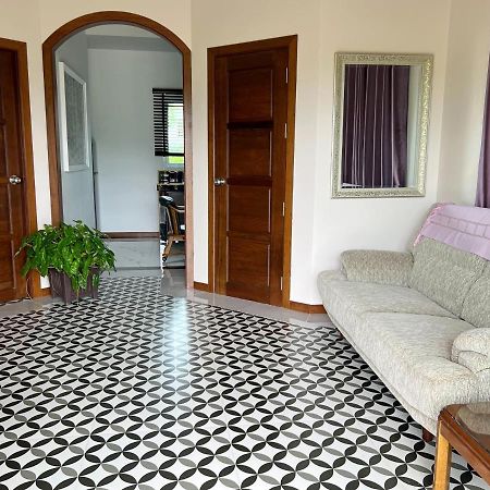 New Home Gบ้านเดี่ยวสร้างใหม่ ใกล้ทะเล ตัวเมืองระยอง Ban Chak Phai Екстериор снимка